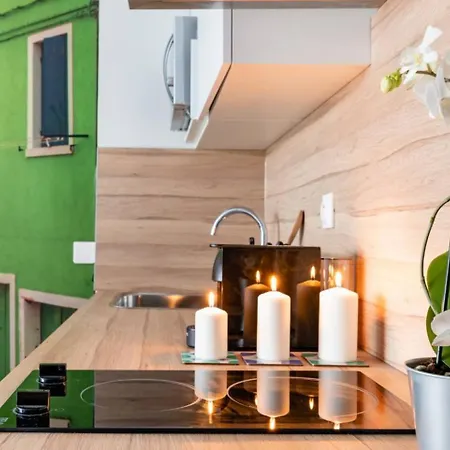 Escale Lyon - One Night - Parking Gratuit Apartment Dardilly