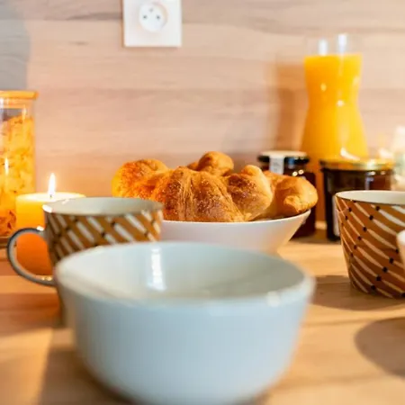Apartment Escale Lyon - One Night - Parking Gratuit *